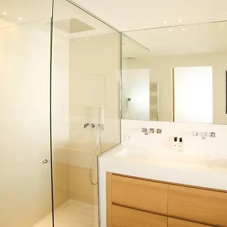 Breath Taking Sea View Luxurious Design Appartement
